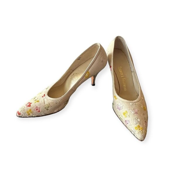 Vintage I. Miller 1950s Pointed toe pumps with Floral Embroidery. - Picture 14 of 15